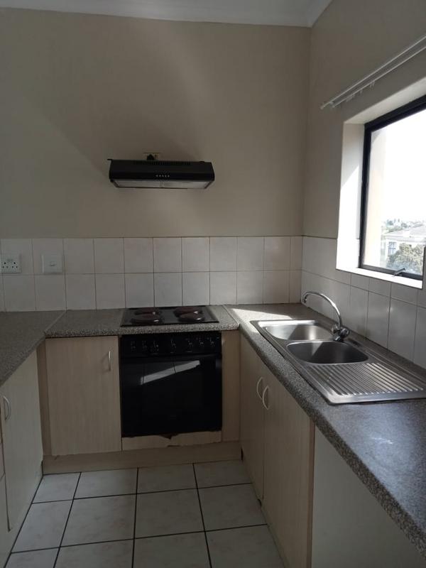 To Let 3 Bedroom Property for Rent in Parklands Western Cape